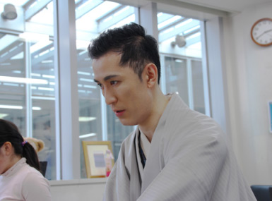 柿島（和服で対局中の写真）